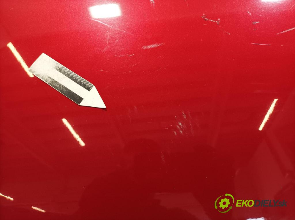 Peugeot 2008 2016 dvere Predné pravé 01