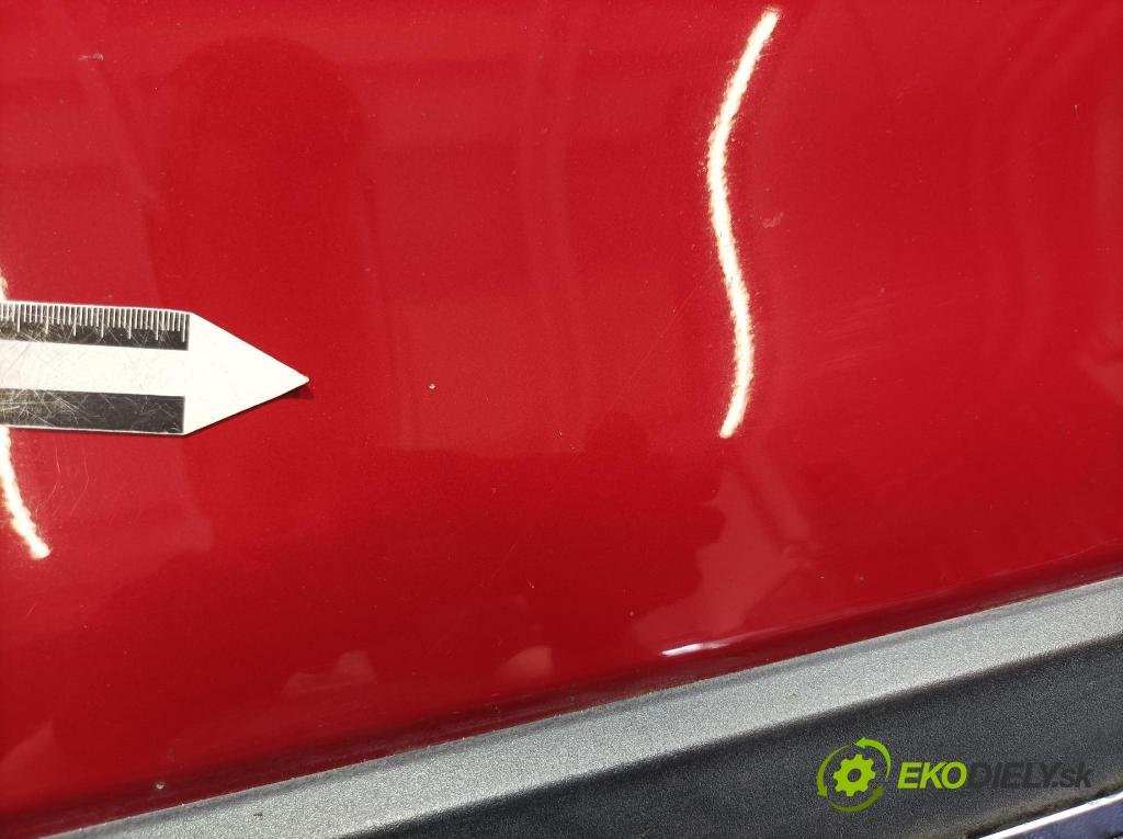 Peugeot 2008 2016 dvere Predné pravé 01