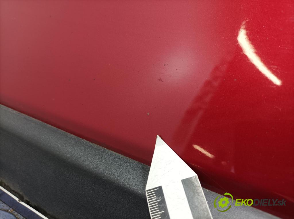 Peugeot 2008 2016 dvere Predné pravé 01
