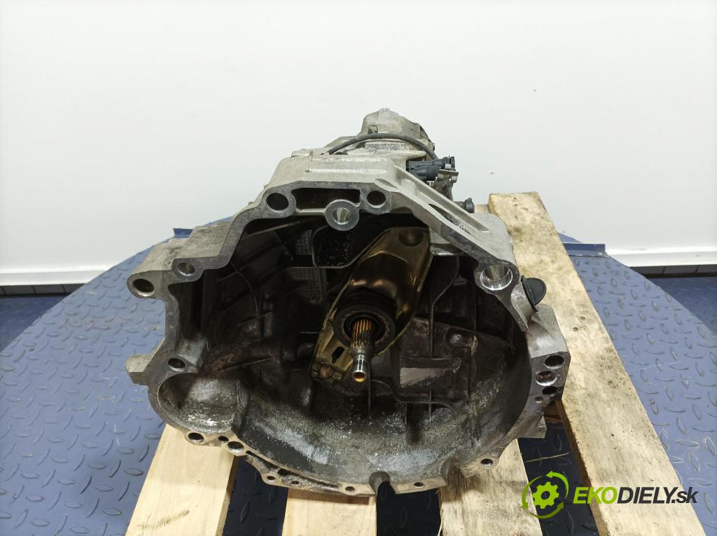 Audi A4 2006 prevodovka Manualna HFF