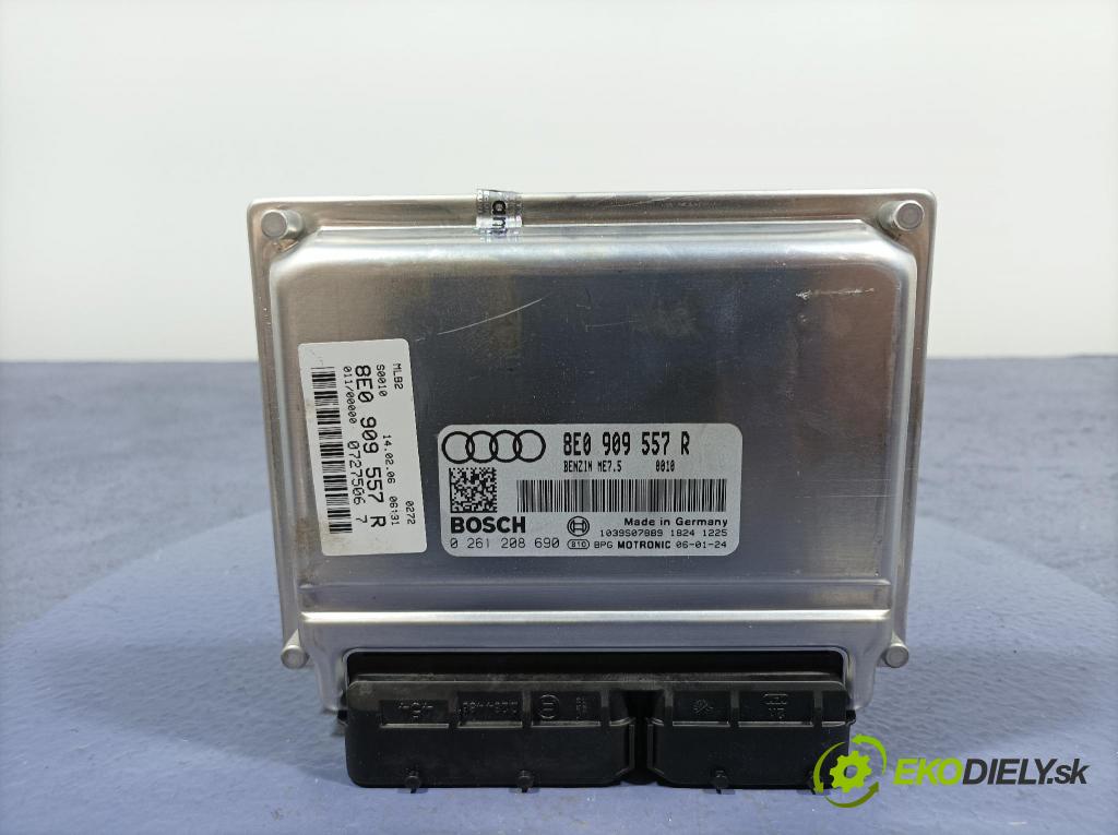 Audi A4 2006 riadiaca jednotka Motor: 8E0909557R