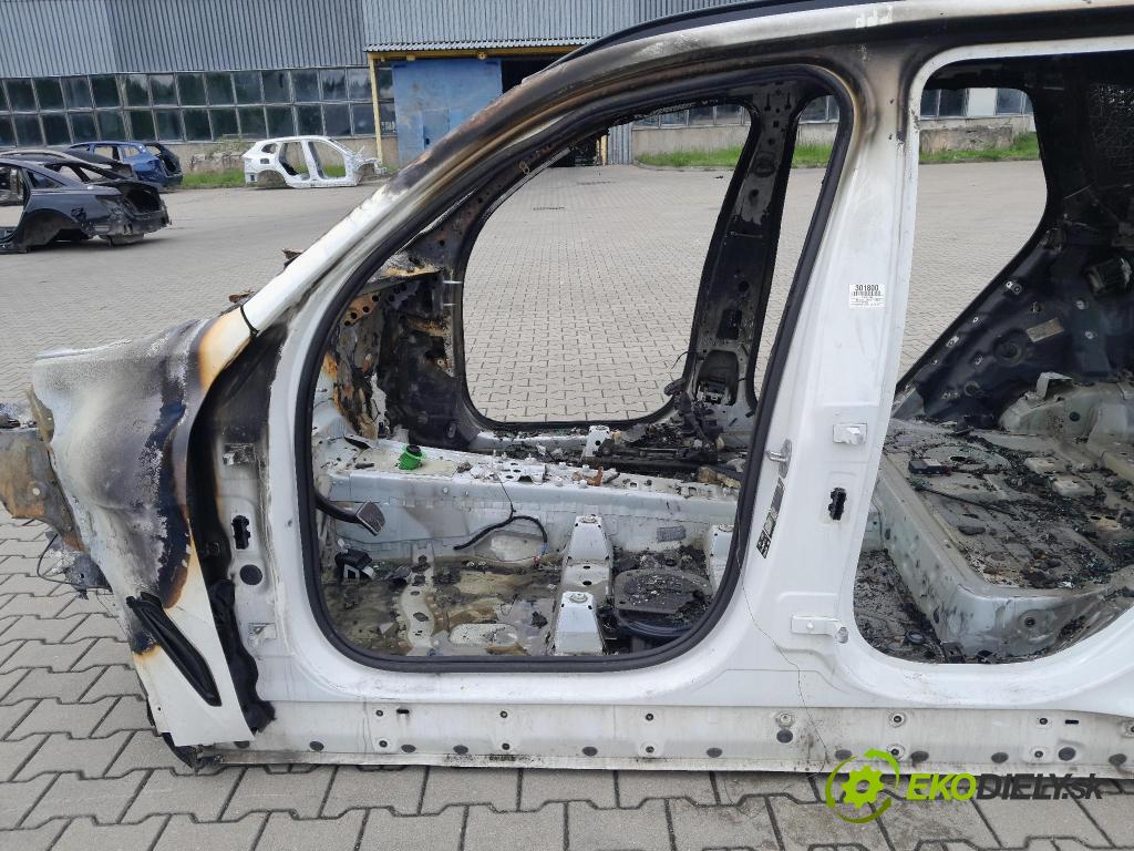 Bmw X5 2022 Práh: Vľavo: 01