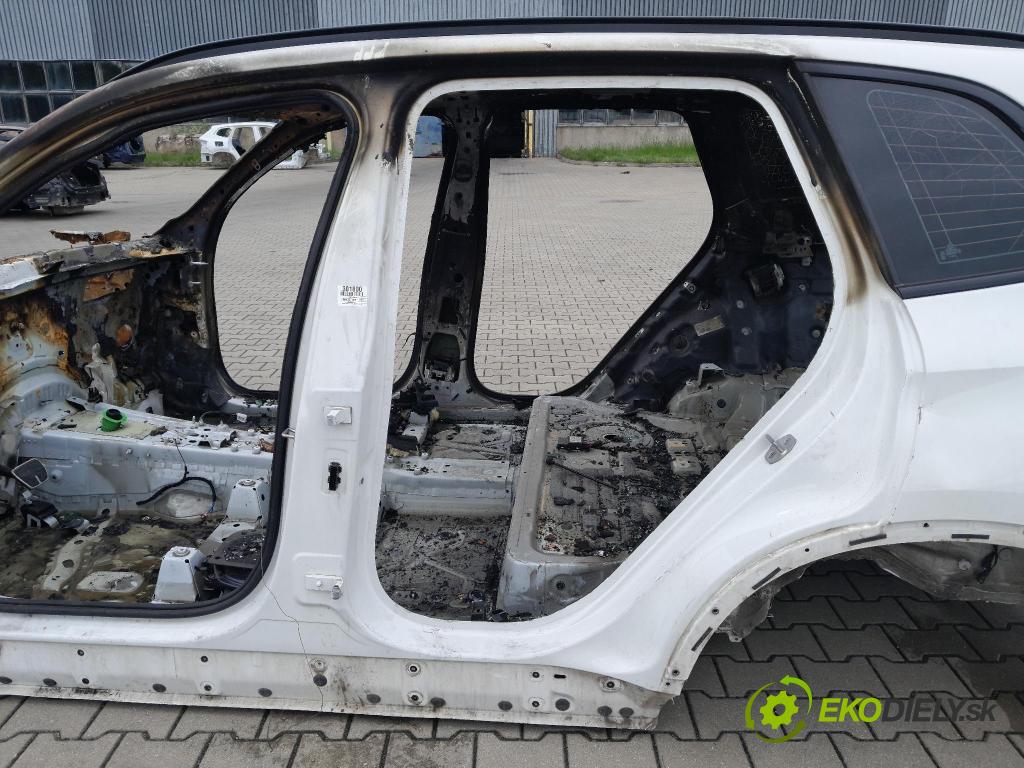Bmw X5 2022 Práh: Vľavo: 01