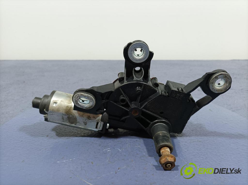 Audi A4 2006 motorek Stěrače: Zad: 01