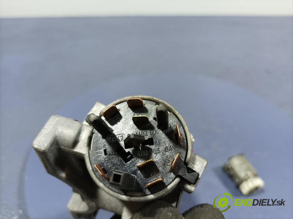 Audi A4 2006 Spínač zapaľovania: 4B0905851N