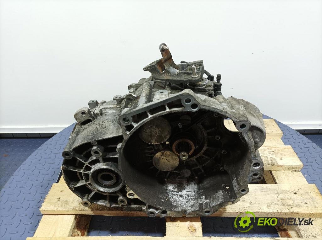 Audi A3 2006 prevodovka Manualna JLY