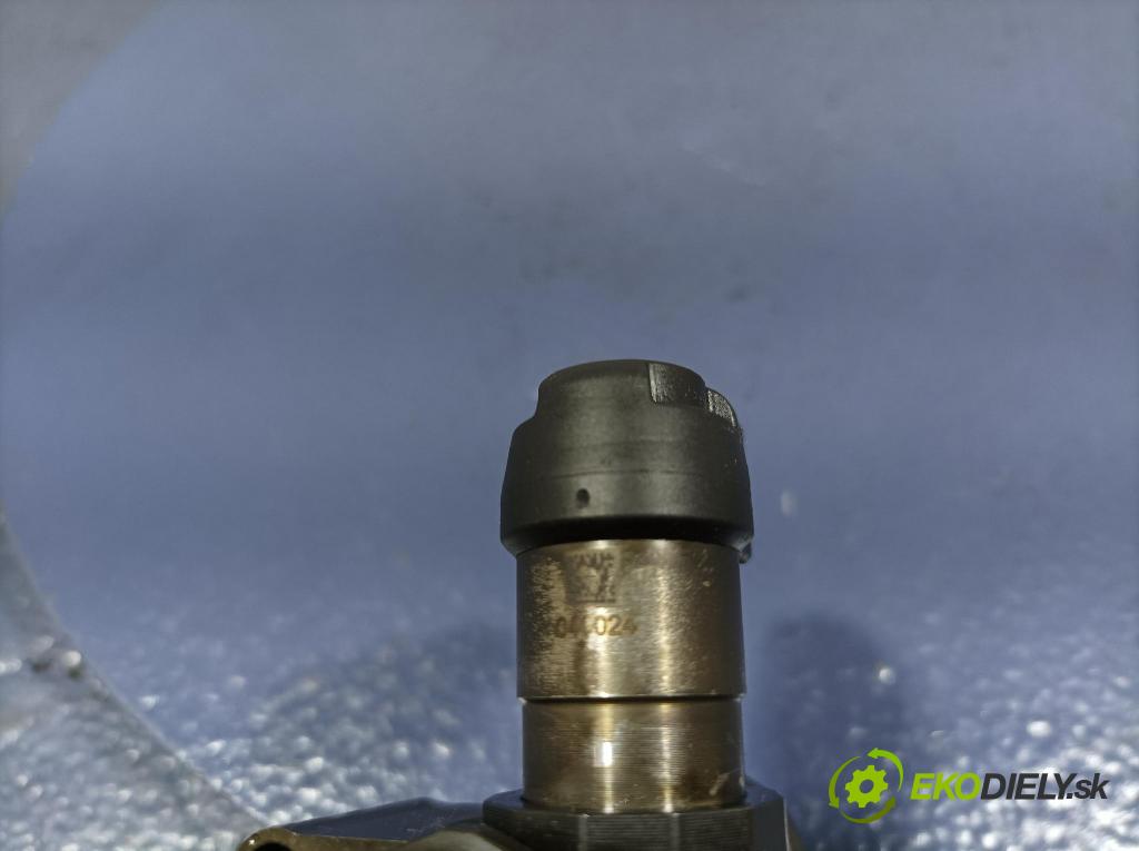 Audi A3 2006 vstrek 03G130073T