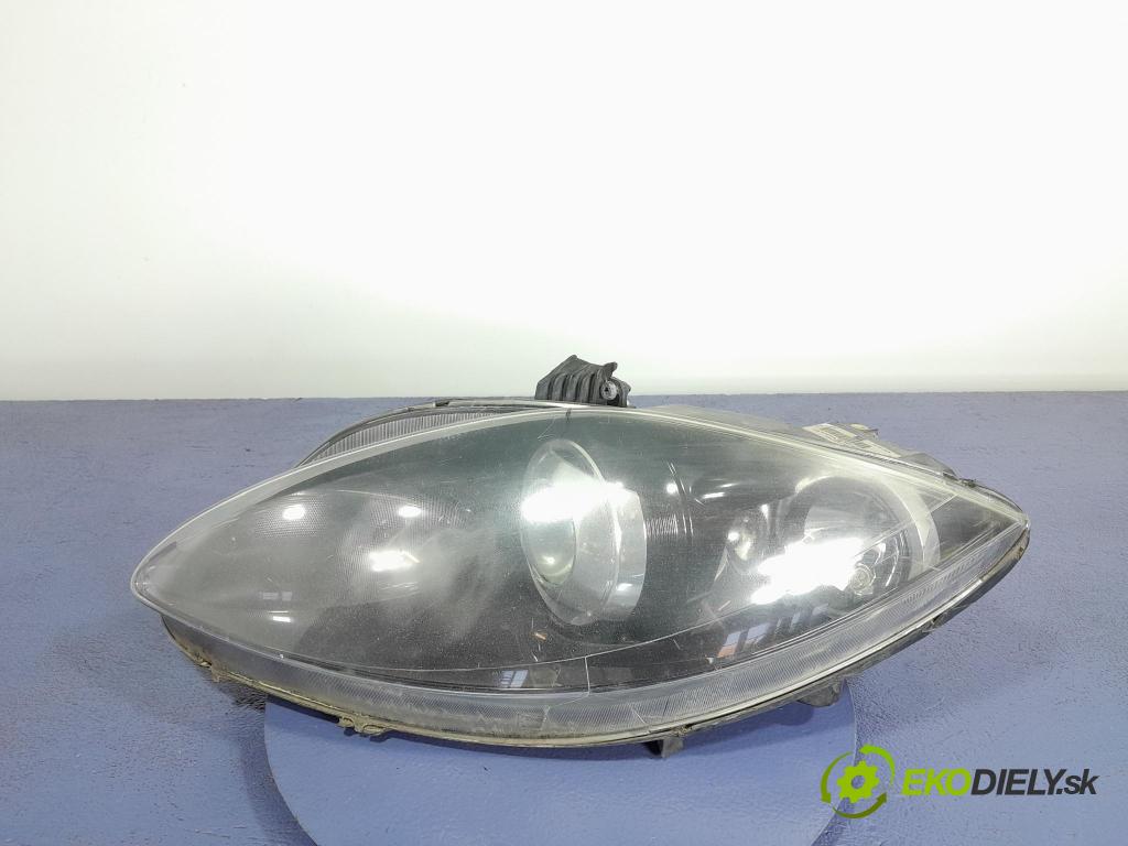 Seat Toledo 2006 Reflektor: v pravo: 1P1941008A