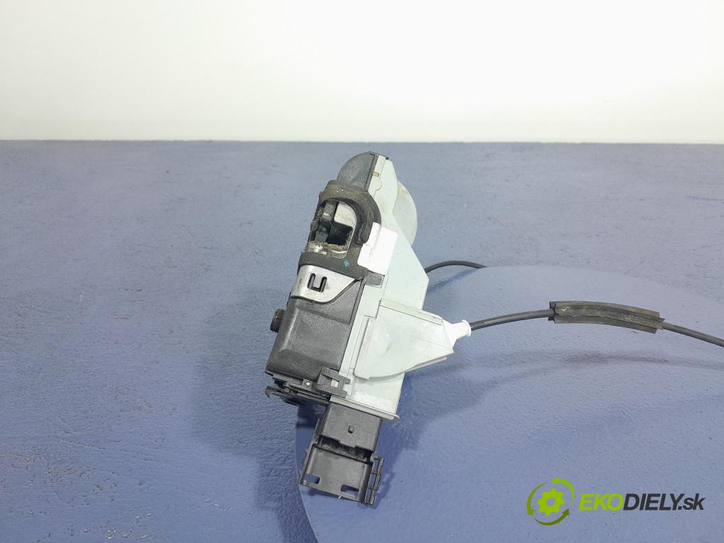 Citroen C5 2010 zámek dveře před Levý: 574390