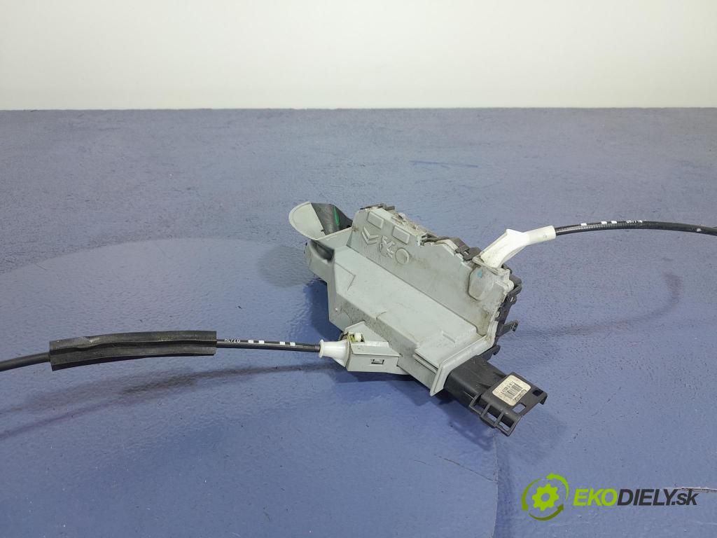 Citroen C5 2010 zámek dveře před Levý: 574390