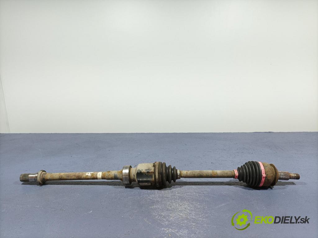 Mazda 6 2014 poloos Prava: Predné FTB62550X