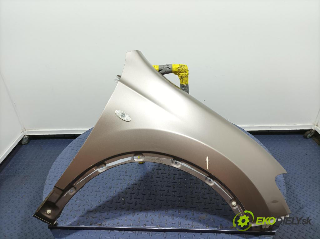 Nissan Qashqai 2012 blatnik před v pravo: 01