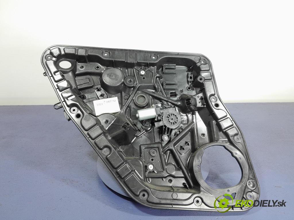 Mercedes A-klasa 2021 mechanismus stahování Sklenka: Zad: Levý: A1777330200