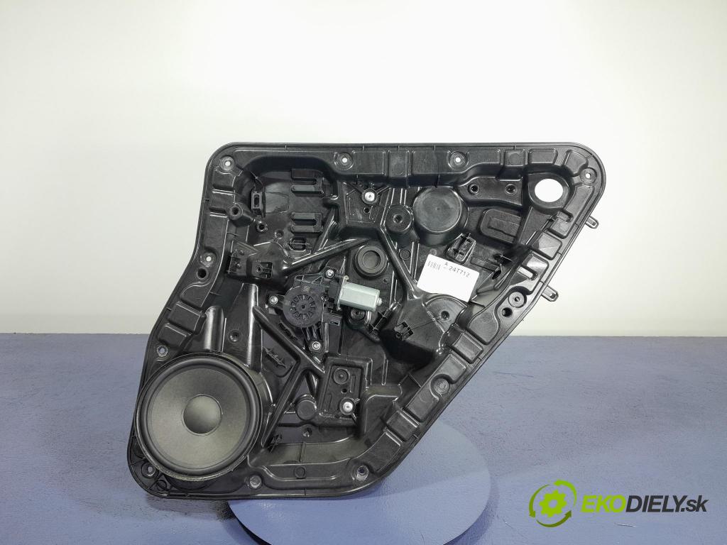 Mercedes A-klasa 2021 mechanismus stahování Sklenka: Zad: v pravo: 01