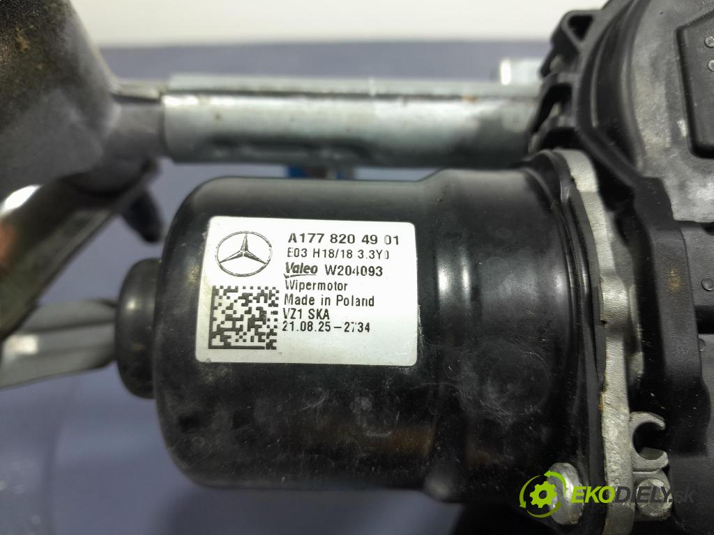 Mercedes A-klasa 2021 mechanismus motorek Stěrače: před 01