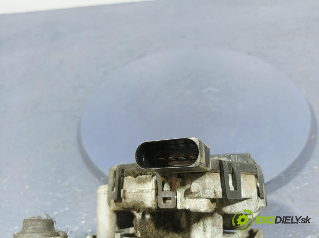 Ford Focus 2011 mechanismus motorek Stěrače: před 4M51-17504-AD