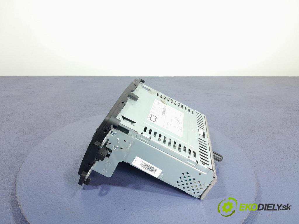 Dacia Sandero 2016 Radio I Navigácia: 281150132R