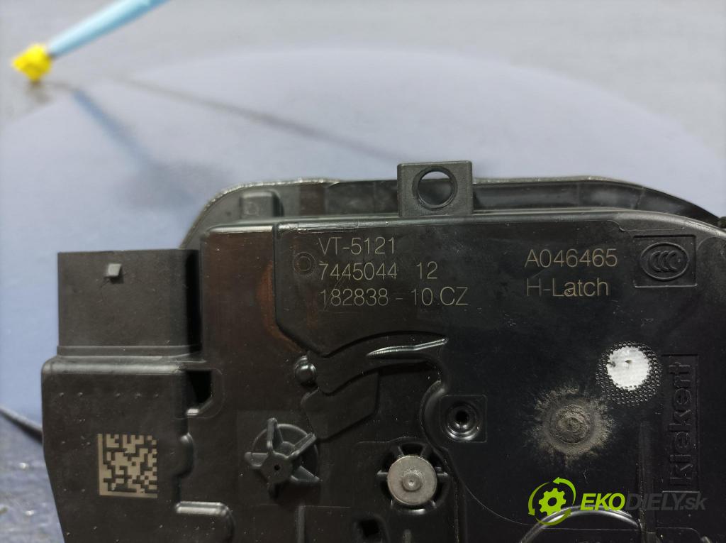 Bmw Seria 4 2022 zámek dveře před v pravo: 7445044