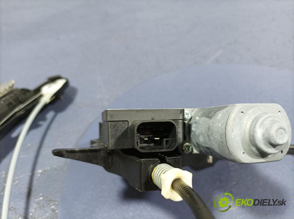 Bmw Seria 4 2022 mechanismus stahování Sklenka: před v pravo: 9854492