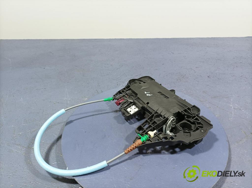 Bmw Seria 4 2022 rukoväť zad Prava: 5A0C772