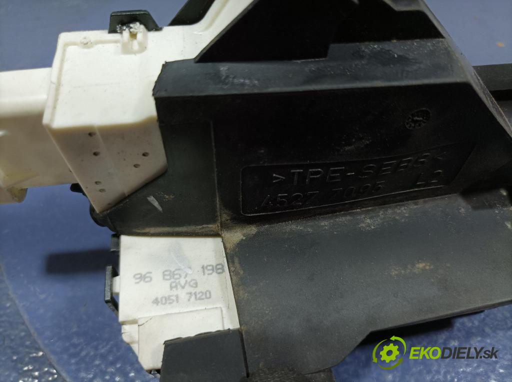 Citroen C4 2005 zámek dveře před Levý: 9686719880