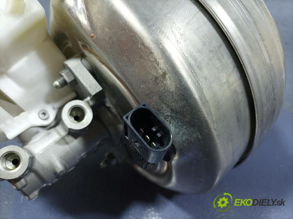 Bmw Seria 4 2022 servo Brzdní: 6879423