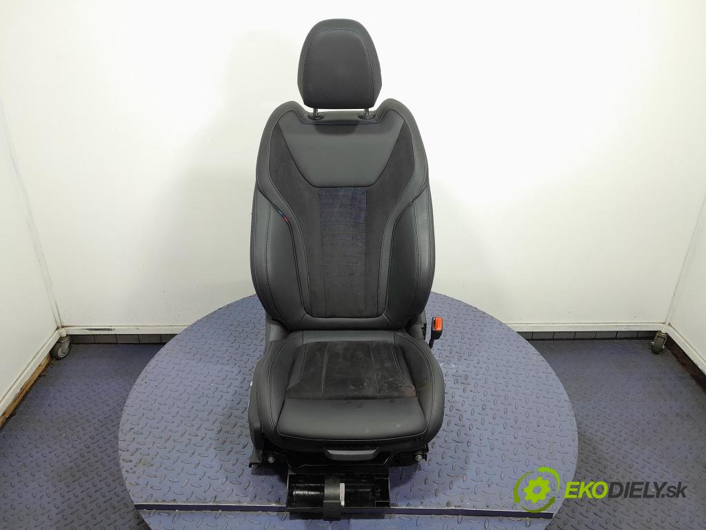 Bmw Seria 4 2022 Sedačka spolujazdca 01