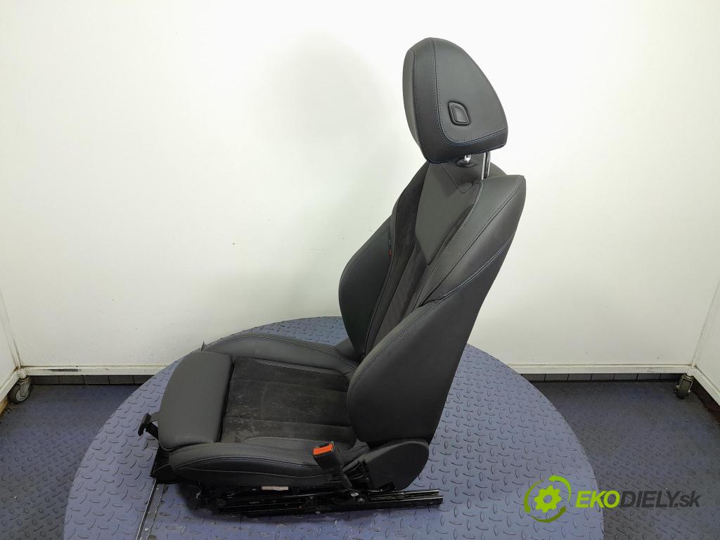 Bmw Seria 4 2022 Sedačka spolujazdca 01