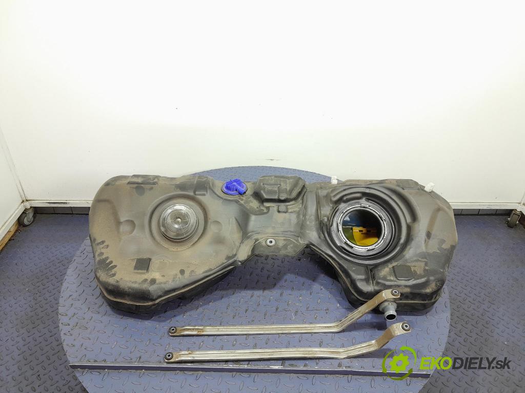 Bmw Seria 4 2022 Nádrž: paliva 7449036