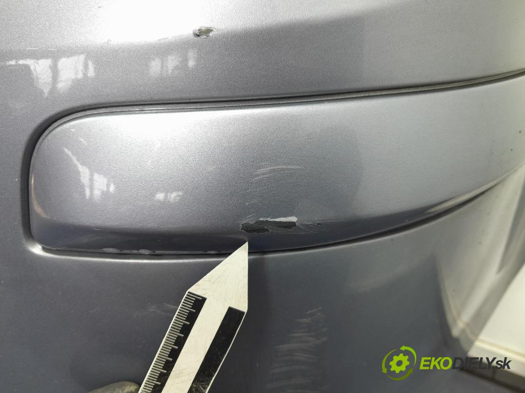 Opel Astra 2011 nárazník zad 01