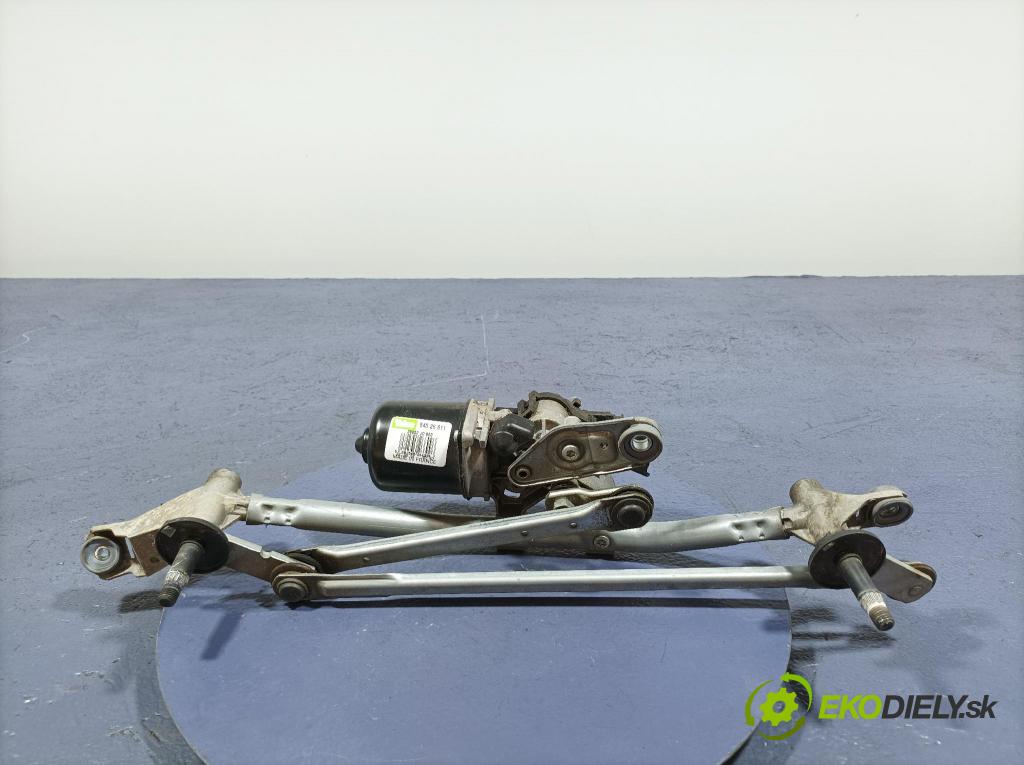 Nissan Qashqai 2012 mechanismus motorek Stěrače: před 01