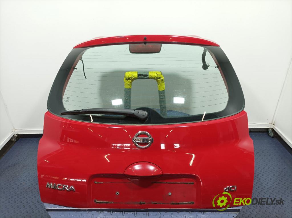 Nissan Micra 2008 zadna dveře kufra: kufra: 01