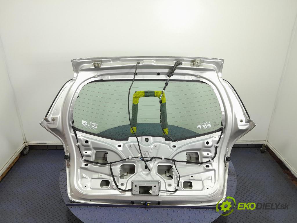 Renault Clio 2012 zadna dveře kufra: kufra: 01