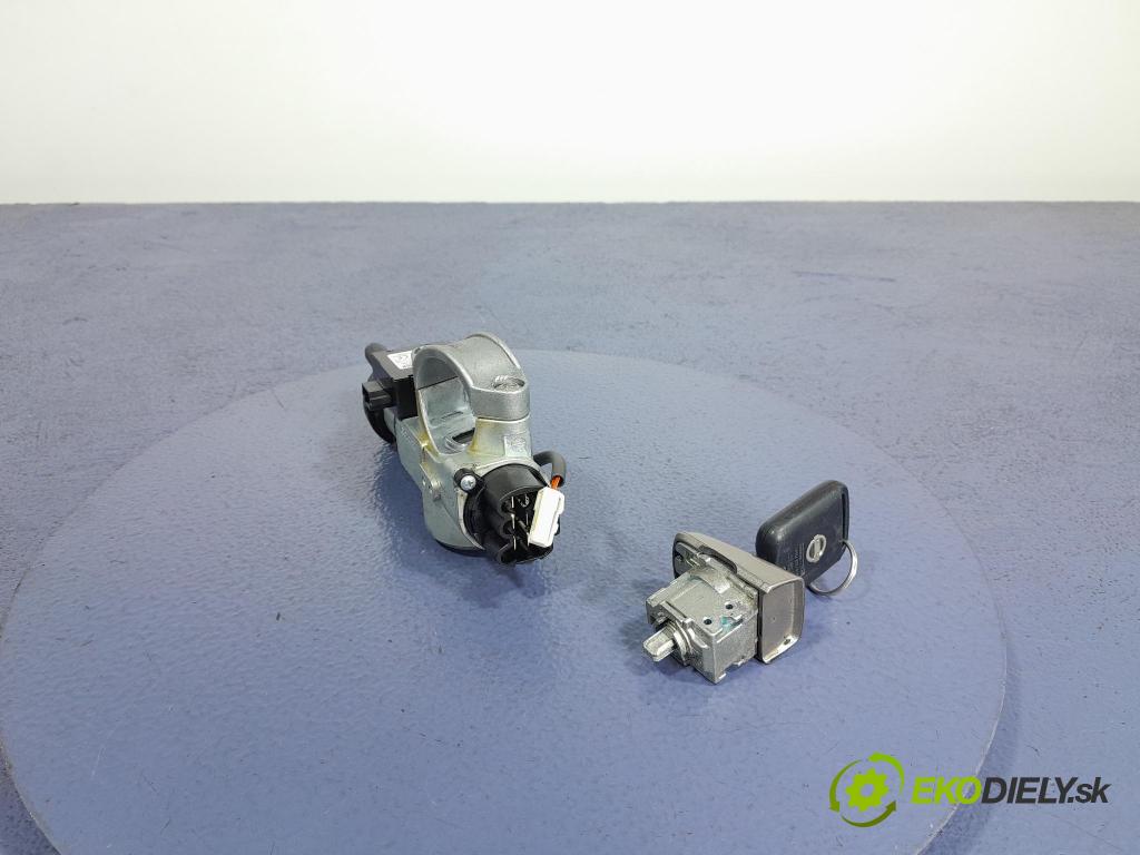 Nissan Qashqai 2012 Spínač zapaľovania: N0502825