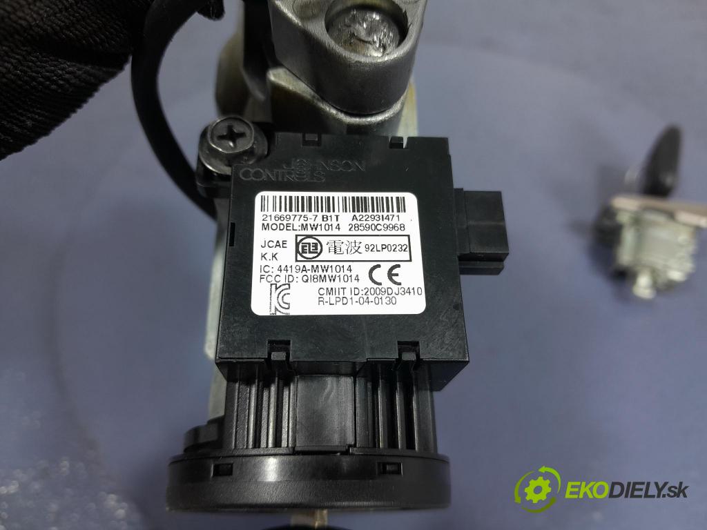 Nissan Qashqai 2012 Spínač zapaľovania: N0502825