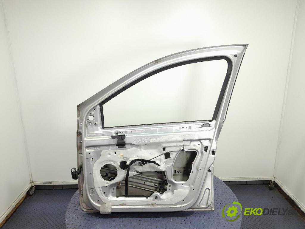 Renault Clio 2012 dvere Predné pravé 01