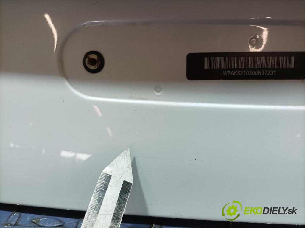 Bmw X5 2015 zadna dveře kufra: kufra: 01