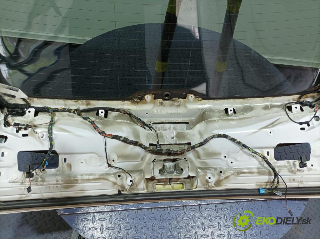 Bmw X5 2015 zadna dveře kufra: kufra: 01