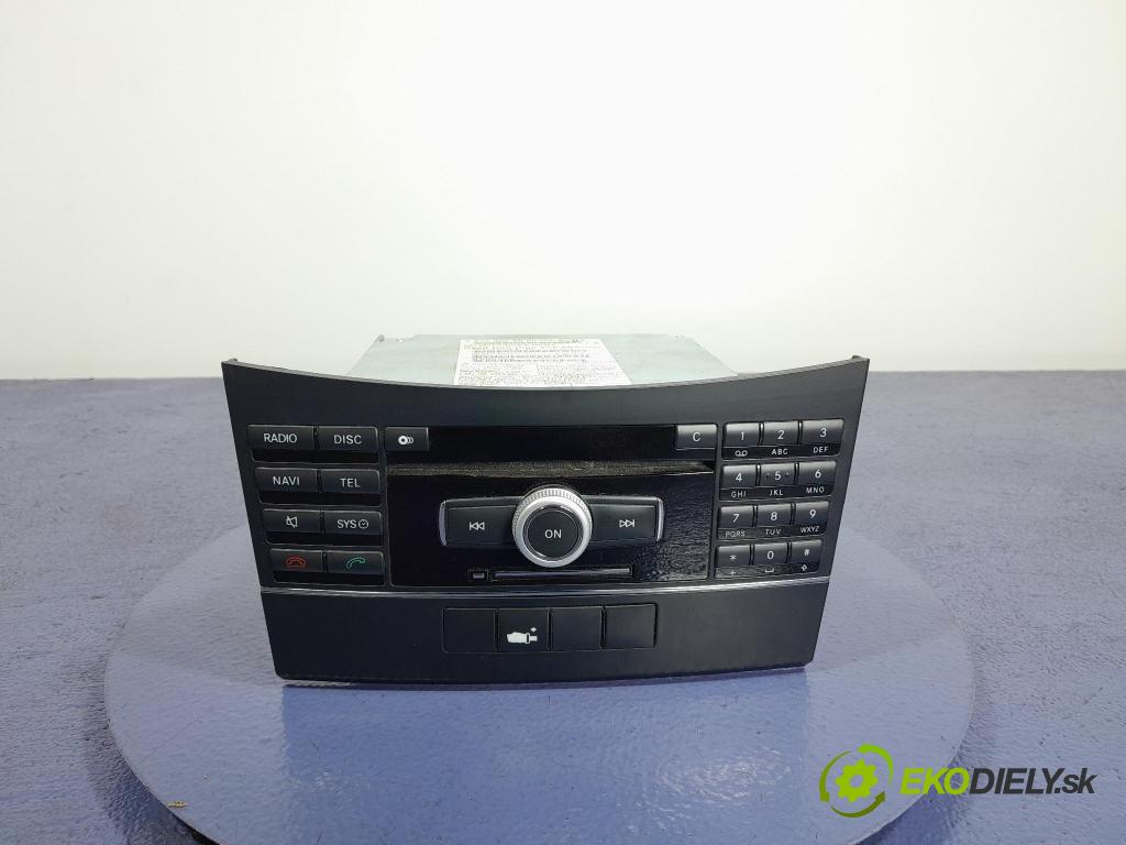 Mercedes E-klasa 2009 Radio I Navigácia: A2129068800