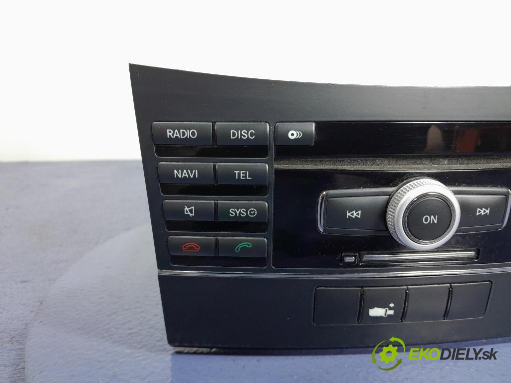Mercedes E-klasa 2009 Radio I Navigácia: A2129068800