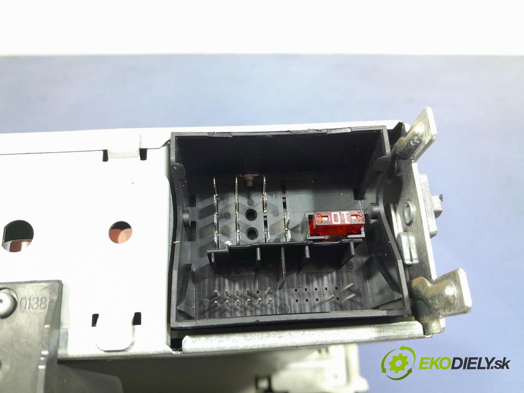 Skoda Fabia 2013 Radio I Navigácia: 5J0035152A