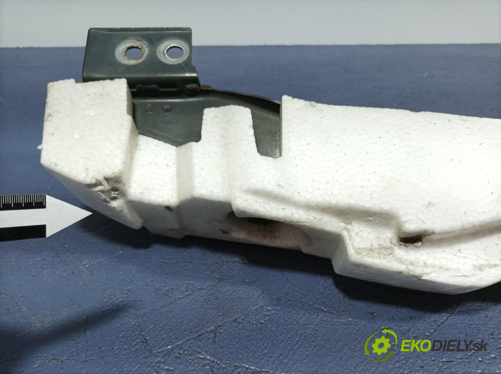 Mazda Cx-7 2010 výztuha narazník před 01