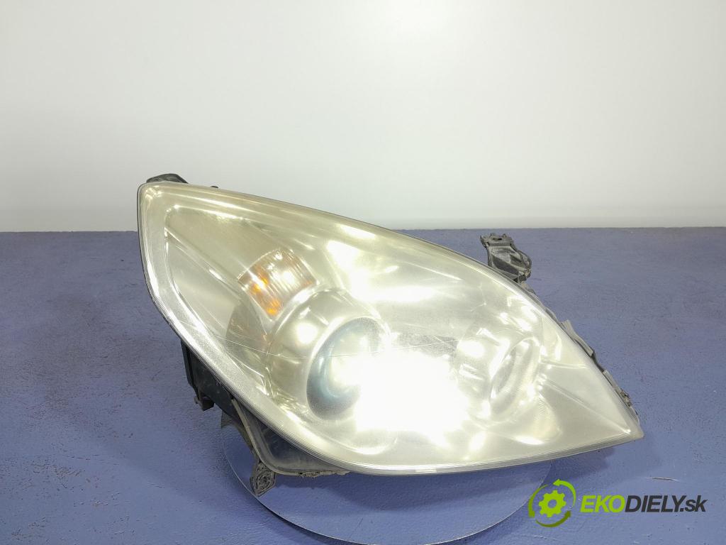 Opel Vectra 2006 Reflektor: v pravo: 13170934