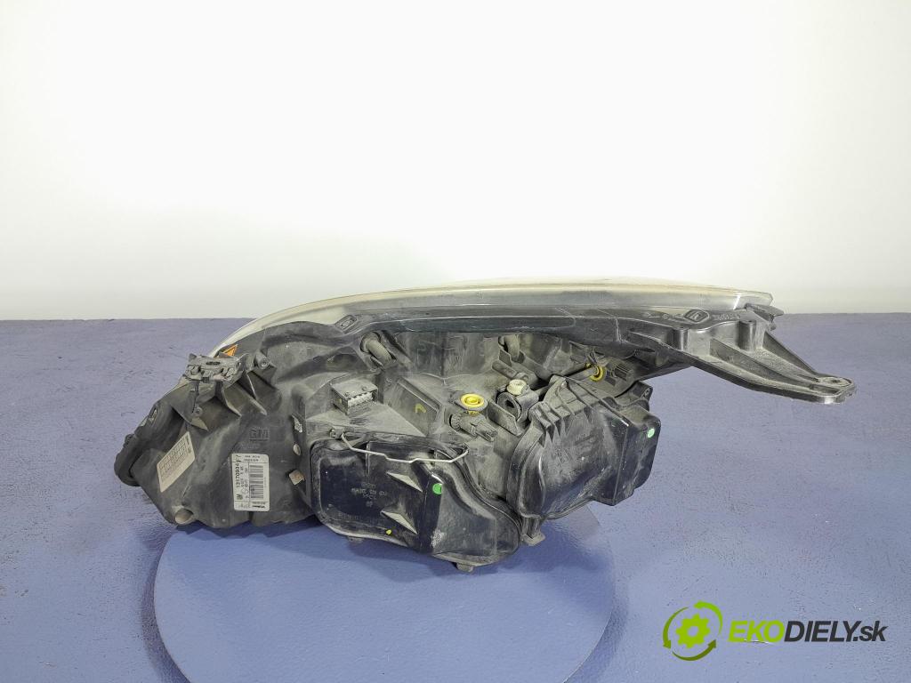 Opel Vectra 2006 Reflektor: v pravo: 13170934