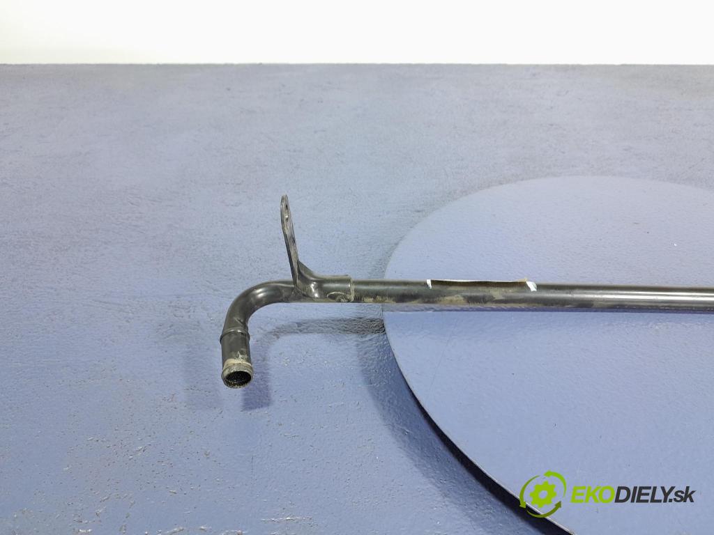 Dodge Challenger 2016 rúrka Chladič: 05038503AA