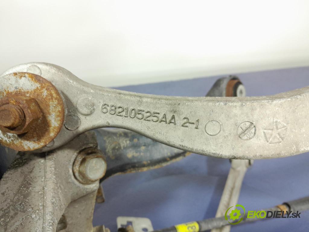 Dodge Challenger 2016 náboj ľavá 01