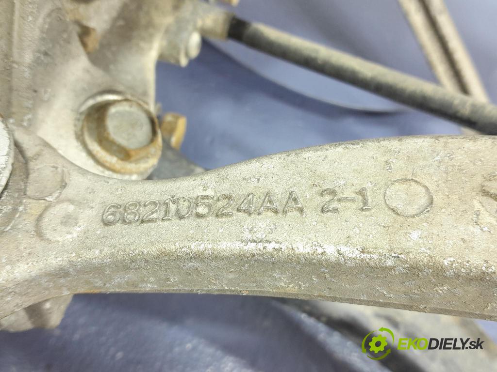 Dodge Challenger 2016 náboj Prava: 01