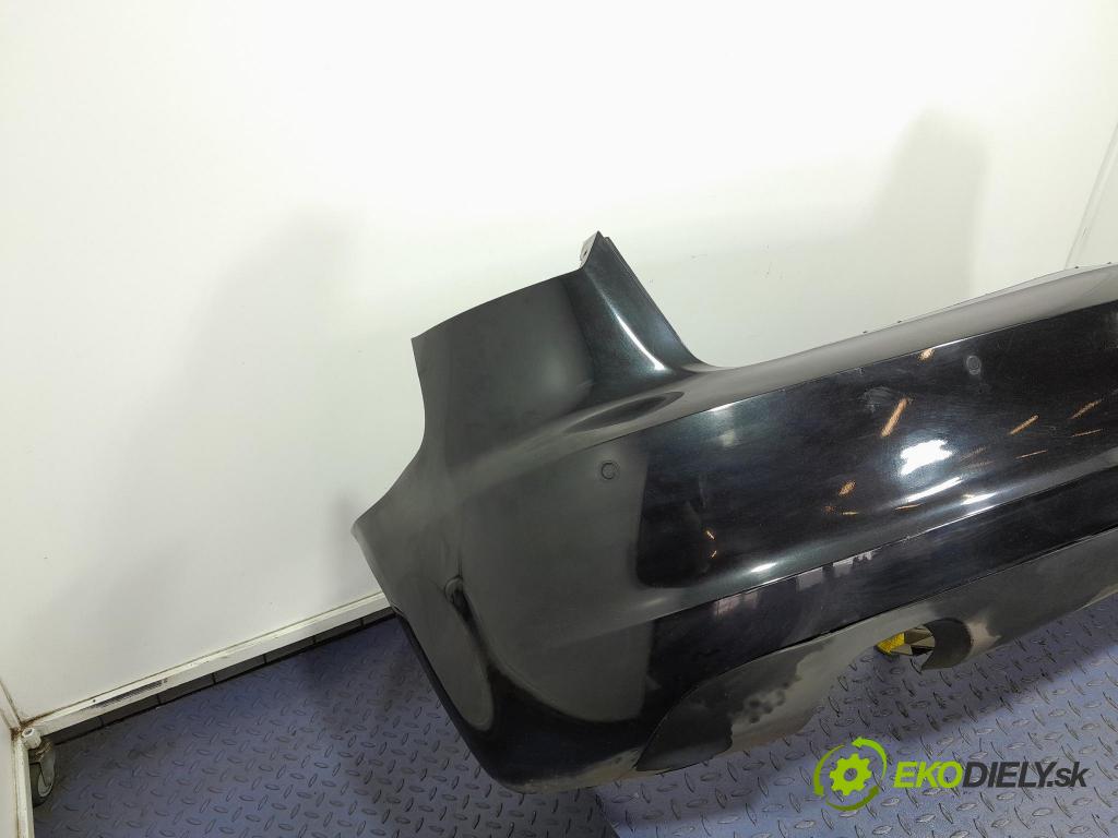 Audi A3 2012 nárazník Zad: