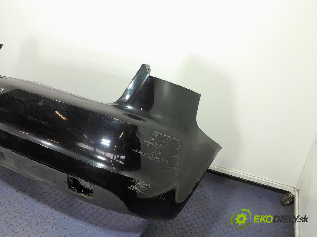 Audi A3 2012 nárazník Zad: