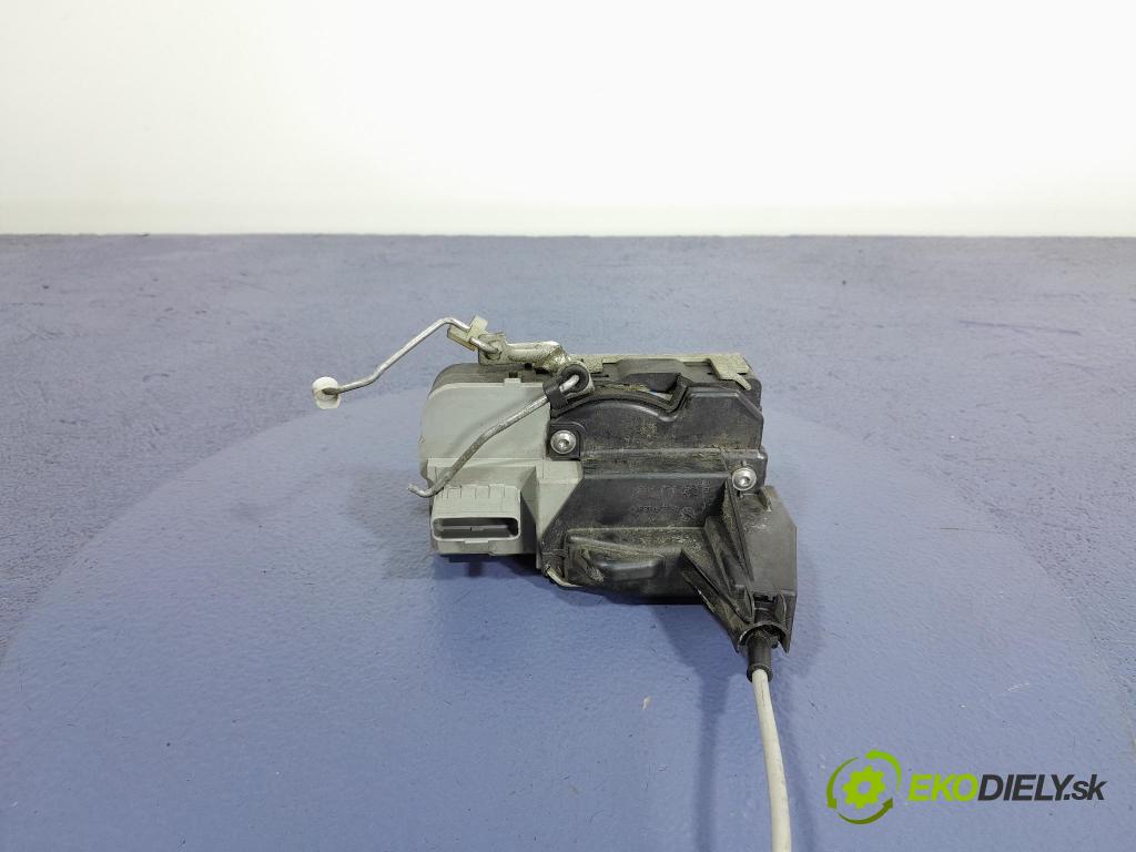 Peugeot 307 2007 zámek dveře před Levý: 23973158